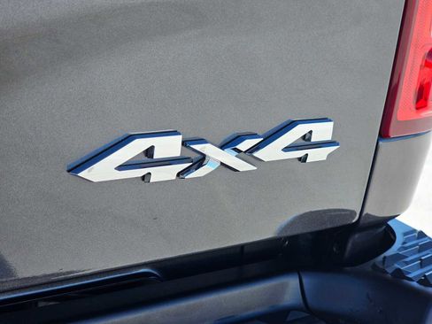 Used 2020 RAM 2500 Limited image 15