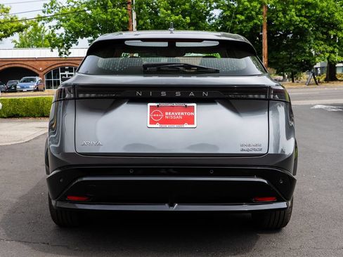 Used 2024 Nissan Ariya AWD image 5