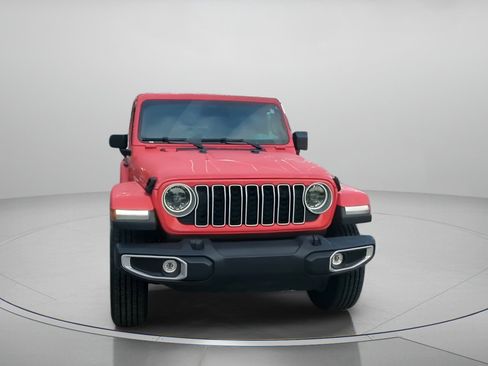 Used 2026 Jeep Wrangler Unlimited Sahara AWD/4WD image 4