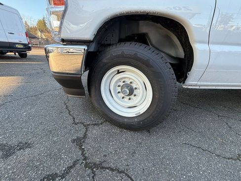 New 2025 Ford E-350 and Econoline 350 Super Duty w/ Power Equipment Group image 8