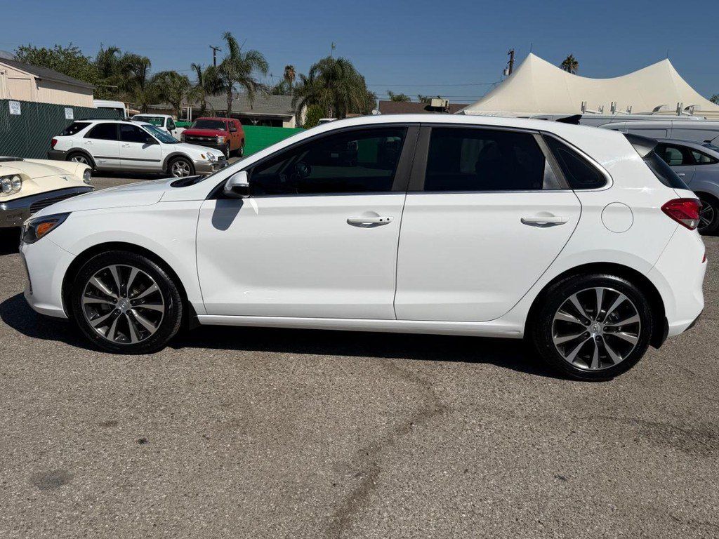 Used 2023 Hyundai Elantra SEL w/ Convenience Package FWD image 53