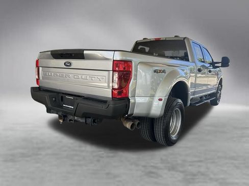 Used 2022 Ford F350 XLT AWD/4WD image 3