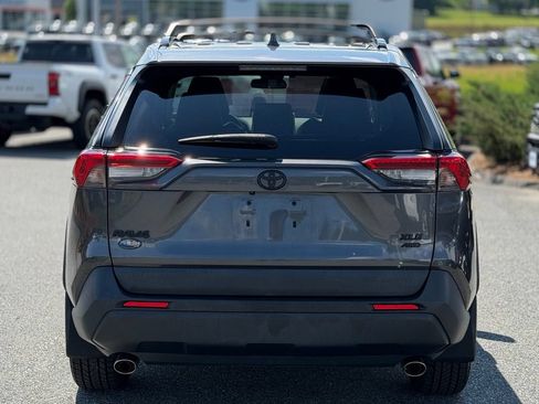 Used 2020 Toyota RAV4 XLE Premium AWD/4WD image 4