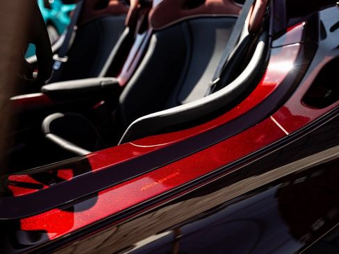 Used 2021 McLaren Elva RWD image 36