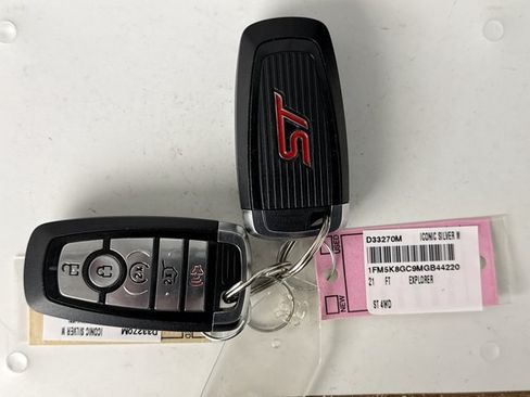 Used 2021 Ford Explorer ST w/ Equipment Group 401A AWD/4WD image 25