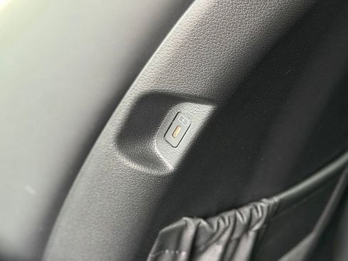 Used 2025 Hyundai Palisade Calligraphy image 16