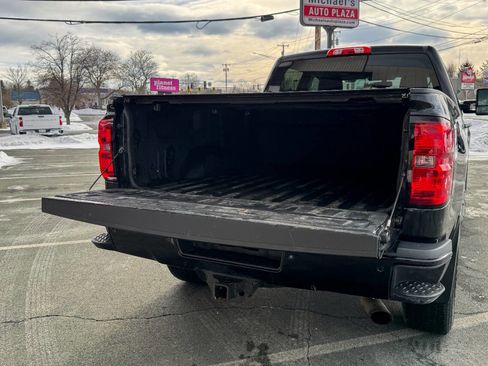 Used 2016 Chevrolet Silverado 2500 LT w/ Midnight Edition image 21