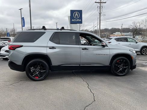 Used 2023 Chevrolet Traverse Premier w/ Redline Edition image 7