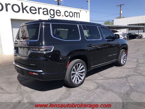 Used 2022 Jeep Grand Wagoneer Series I AWD/4WD image 6