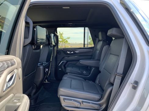 Used 2021 GMC Yukon Denali w/ Denali Ultimate Package AWD/4WD image 17