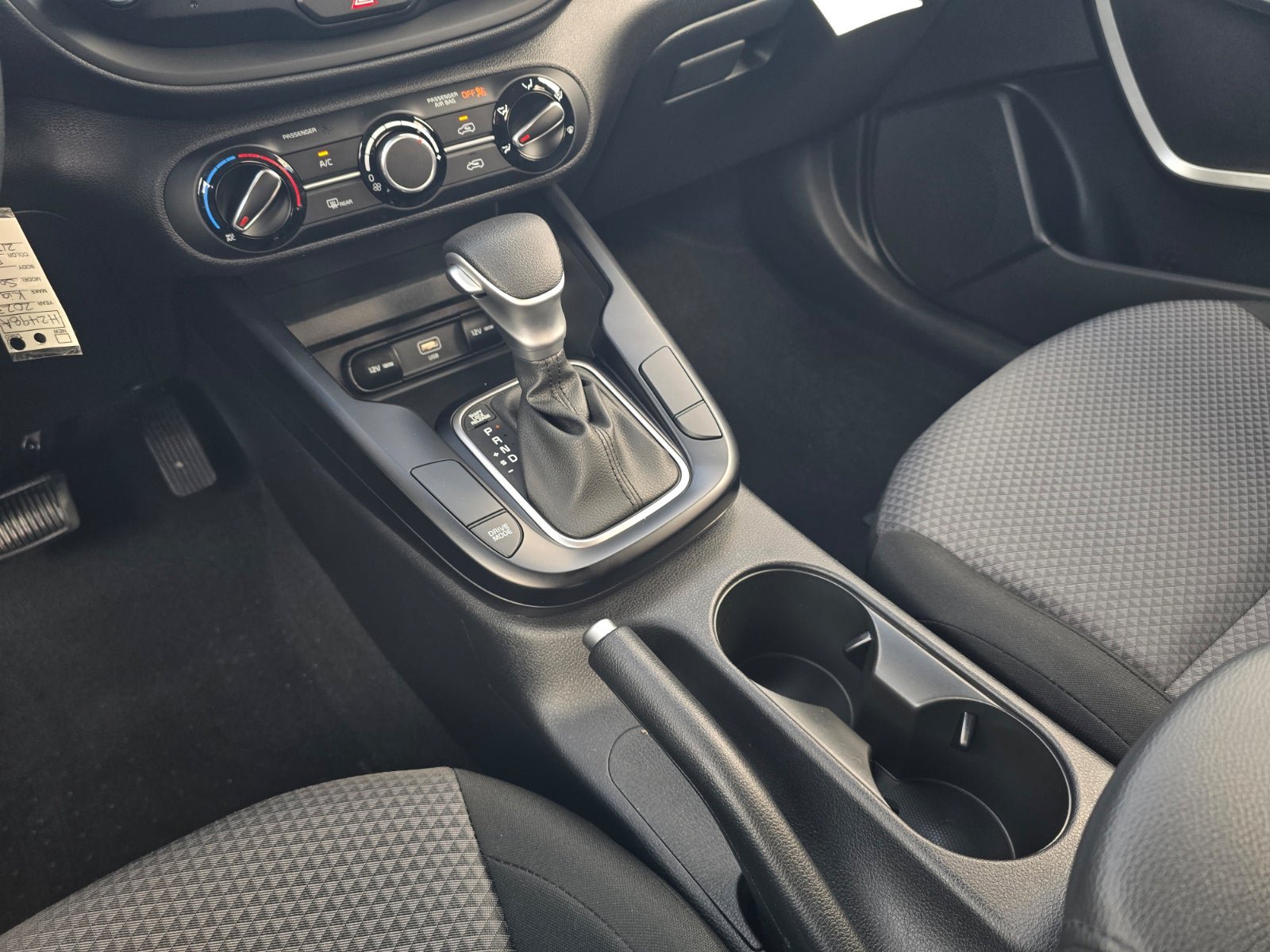 Used 2023 Kia Soul LX FWD image 16