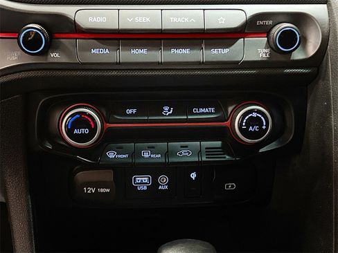 Used 2019 Hyundai Veloster 2.0 Premium image 15