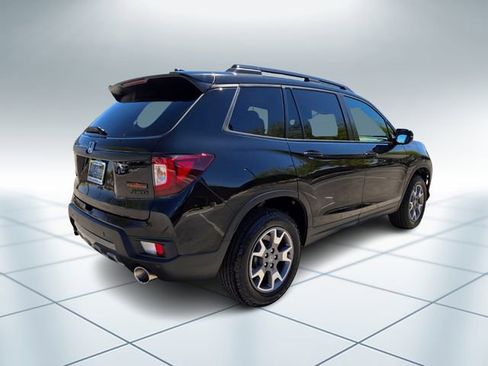Certified 2023 Honda Passport TrailSport image 5