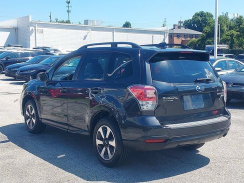 Used 2017 Subaru Forester 2.5i Premium w/ All-Weather Package AWD/4WD image 5