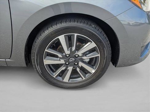 Used 2025 Nissan Versa SV image 10