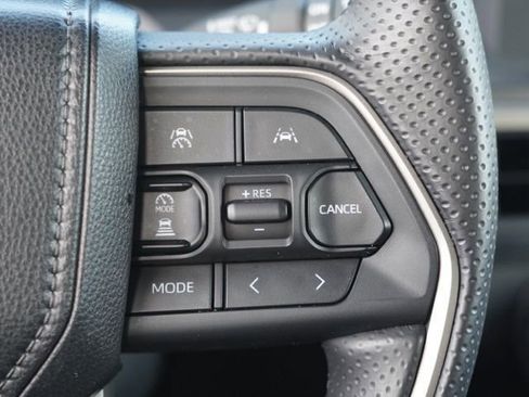 Certified 2025 Toyota 4Runner SR5 image 23