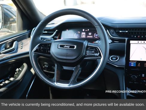 Used 2023 Jeep Grand Cherokee Overland image 25