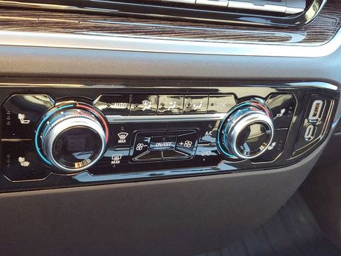 New 2026 GMC Sierra 2500 SLE w/ SLE Value Package; image 25