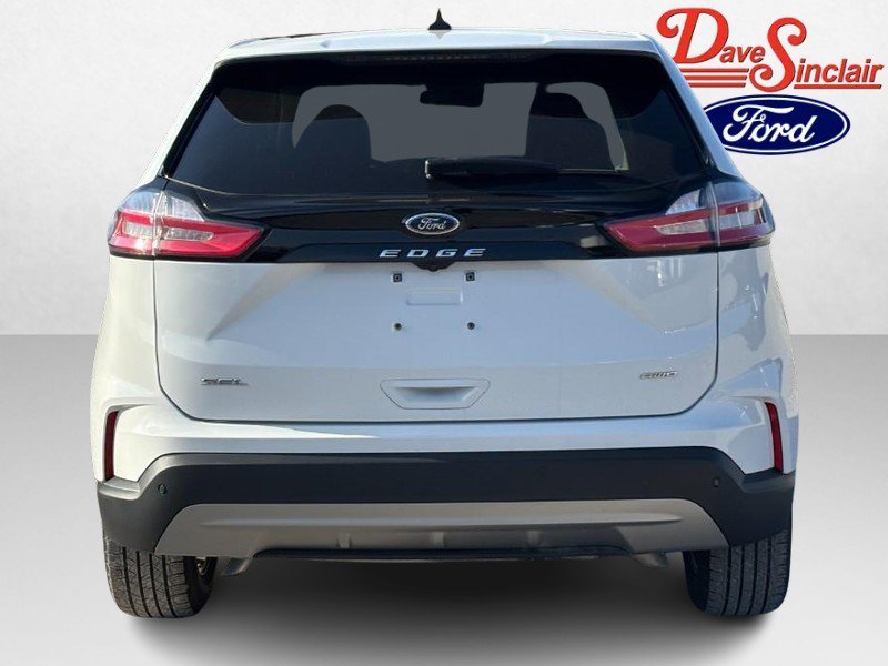 Used 2024 Ford Edge SEL w/ Convenience Package AWD/4WD image 8