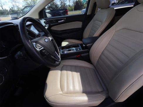 Certified 2019 Ford Edge SEL w/ Equipment Group 201A image 2