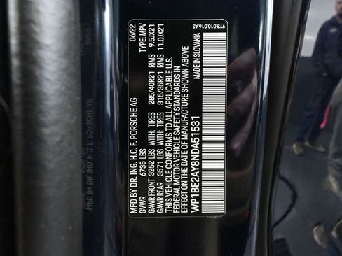 Used 2022 Porsche Cayenne Base image 56