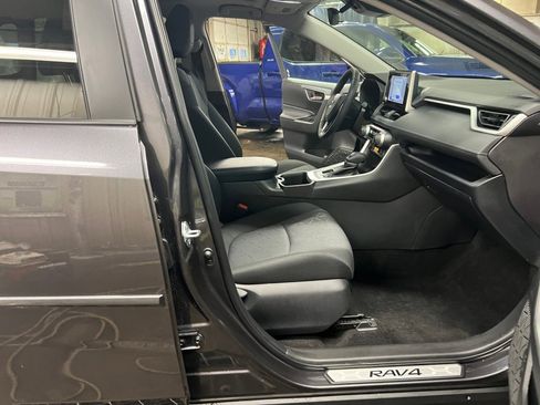 Certified 2025 Toyota RAV4 XLE image 32