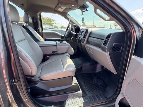 Used 2020 Ford F250 XL w/ Power Equipment Group RWD image 11