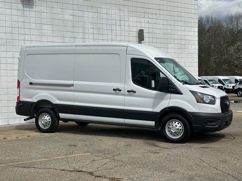 New 2026 Ford Transit 250 148 Medium Roof Extended AWD w/ Load Area Protection Package image 4