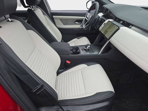 New 2026 Land Rover Discovery Sport Landmark image 10