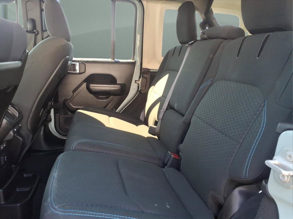 Used 2024 Jeep Wrangler Unlimited Rubicon 4xe AWD/4WD image 17