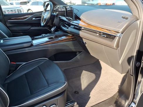 Used 2024 Cadillac Escalade Premium Luxury w/ Performance Package AWD/4WD image 26