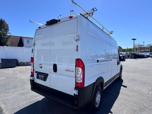 Used 2025 RAM ProMaster 2500 w/ Convenience Group FWD image 8