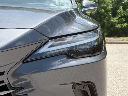 Used 2025 Lexus RX 350 Premium w/ Convenience Package FWD image 9