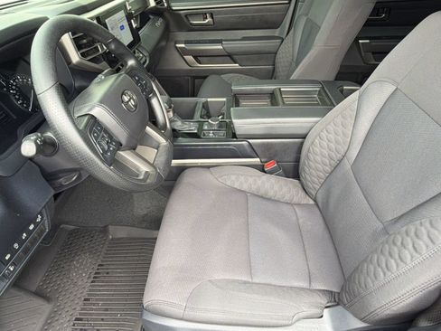 Used 2026 Toyota Tundra SR5 w/ SR5 Convenience Package AWD/4WD image 5