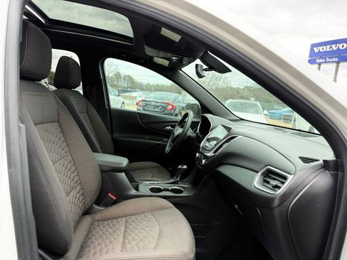 Used 2018 Chevrolet Equinox LT w/ Sun & Infotainment Package AWD/4WD image 30