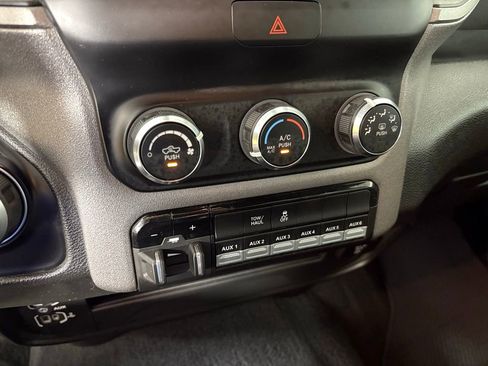 Used 2024 RAM 2500 Tradesman w/ Chrome Appearance Group image 31