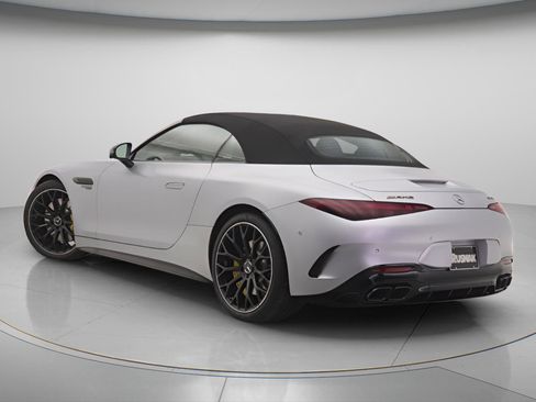 New 2026 Mercedes-Benz SL 63 AMG 4MATIC image 2