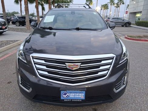 Used 2018 Cadillac XT5 Base image 2