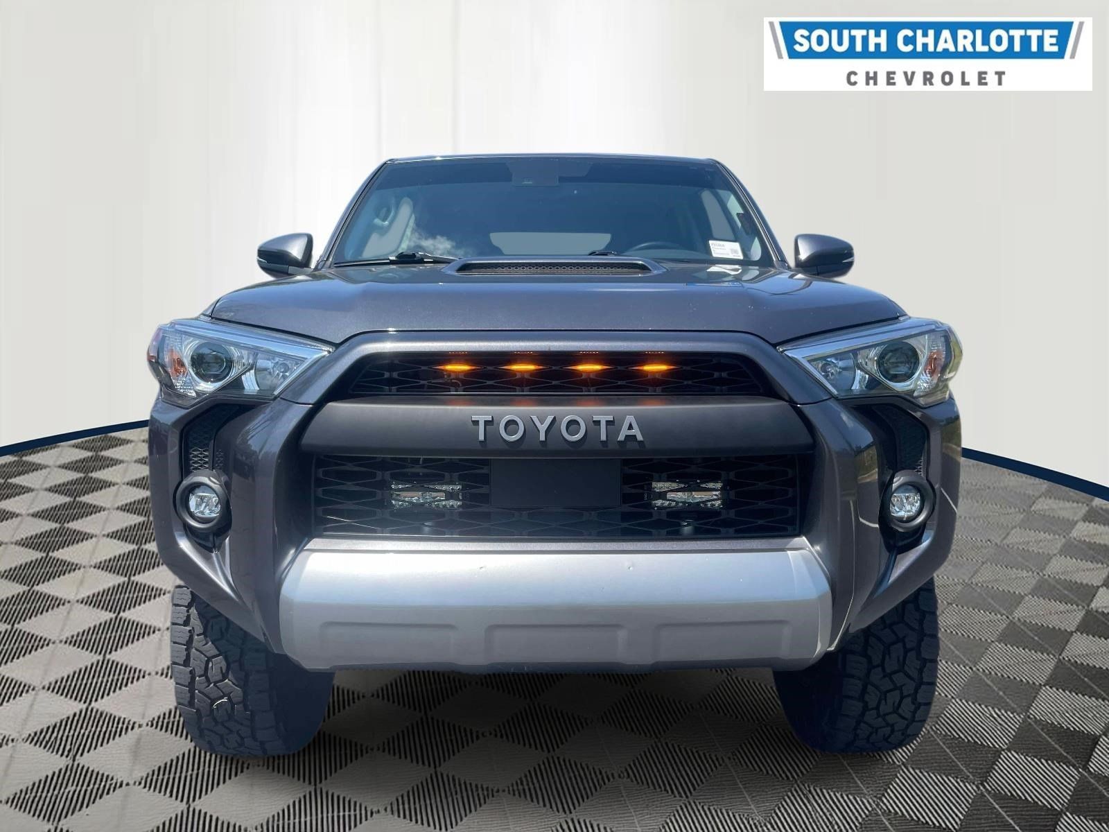 Used 2023 Toyota 4Runner TRD Off-Road Premium w/ Moonroof Package AWD/4WD image 2