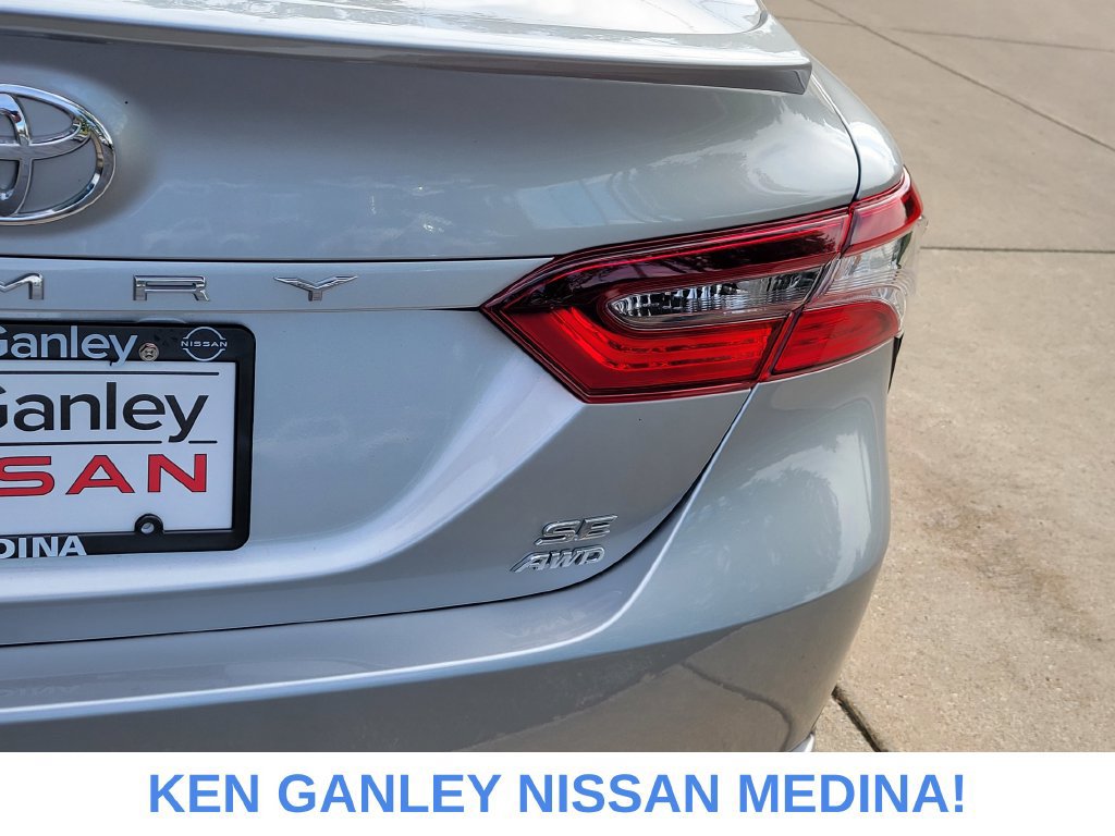Used 2021 Toyota Camry SE AWD/4WD image 15