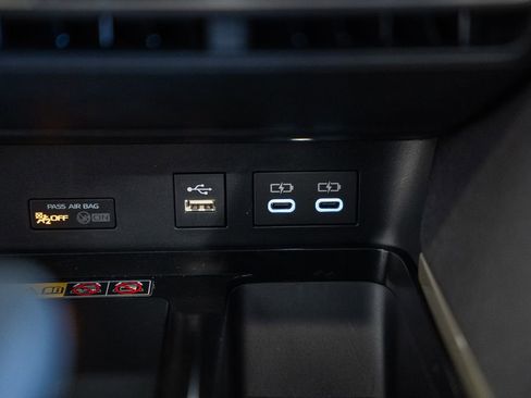 Used 2026 Toyota Camry LE image 23