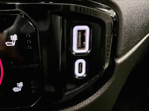 Used 2024 Chevrolet Silverado 1500 RST w/ Z71 Off-Road Package image 26