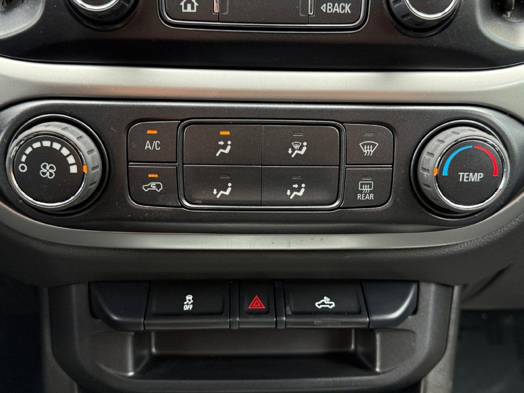 Used 2022 Chevrolet Colorado LT w/ Redline Special Edition RWD image 16