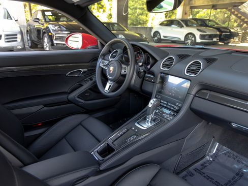 Certified 2025 Porsche 718 Cayman image 43