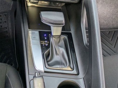 Certified 2023 Hyundai Elantra SEL image 27