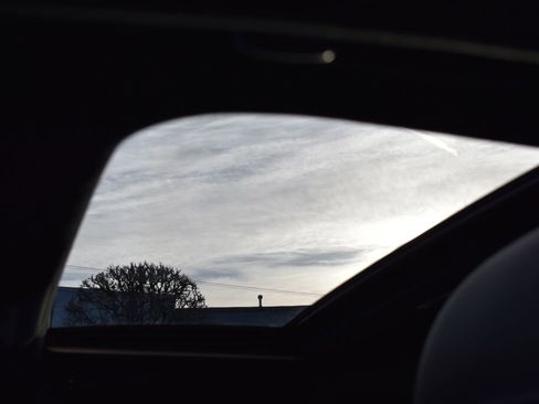 Used 2014 Lexus LS 460 AWD image 17