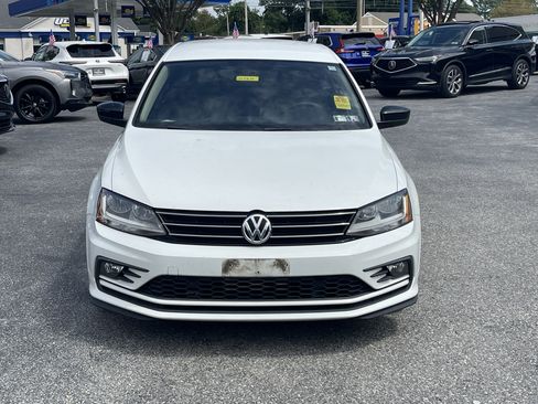 Used 2018 Volkswagen Jetta Wolfsburg Edition FWD image 3
