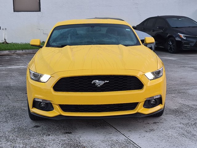 Used 2017 Ford Mustang Coupe RWD image 2