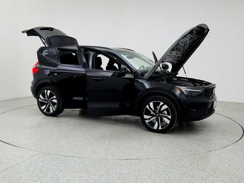 New 2026 Volvo XC40 B5 Ultra w/ Climate Package image 10