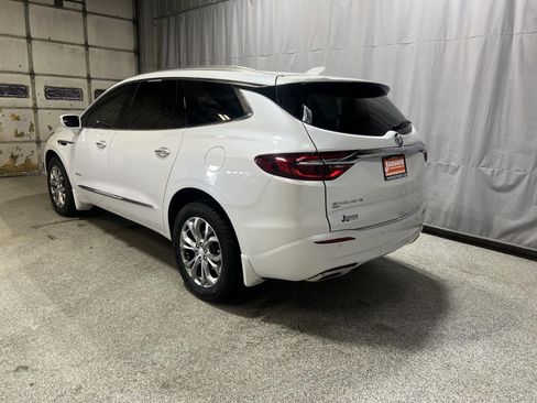 Used 2020 Buick Enclave Avenir w/ Avenir Technology Package AWD/4WD image 5